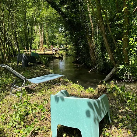 Camping La Roulotte Du Château Fatouville-Grestain