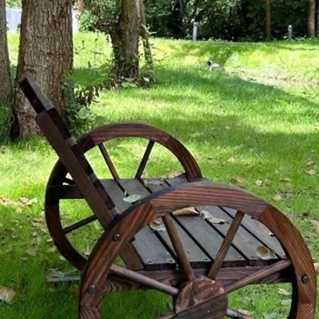La Roulotte Du Château Camping