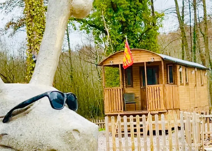 La Roulotte Du Chateau Camping