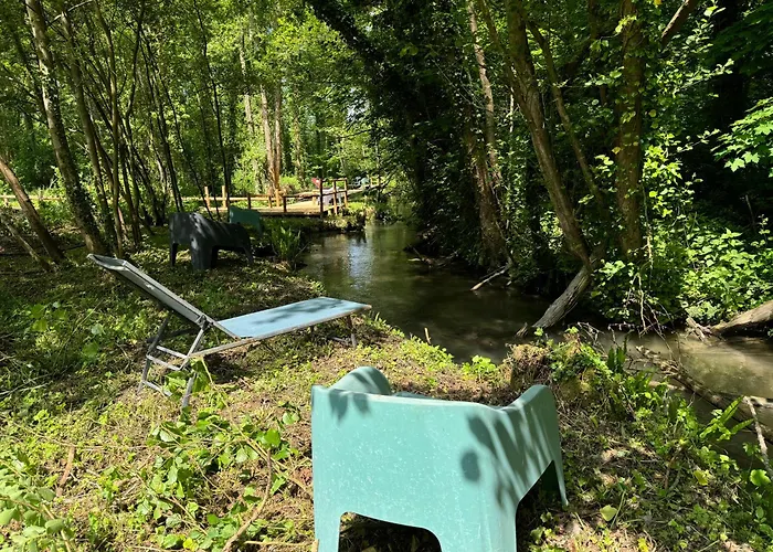 Campsite La Roulotte Du Chateau Fatouville-Grestain