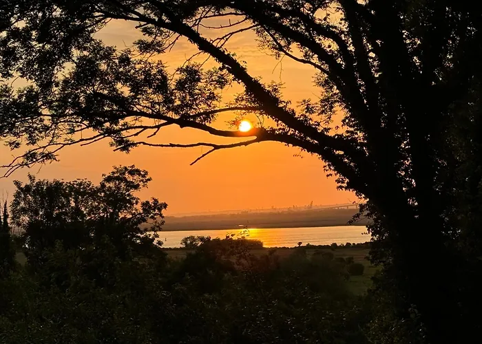 La Roulotte Du Chateau *